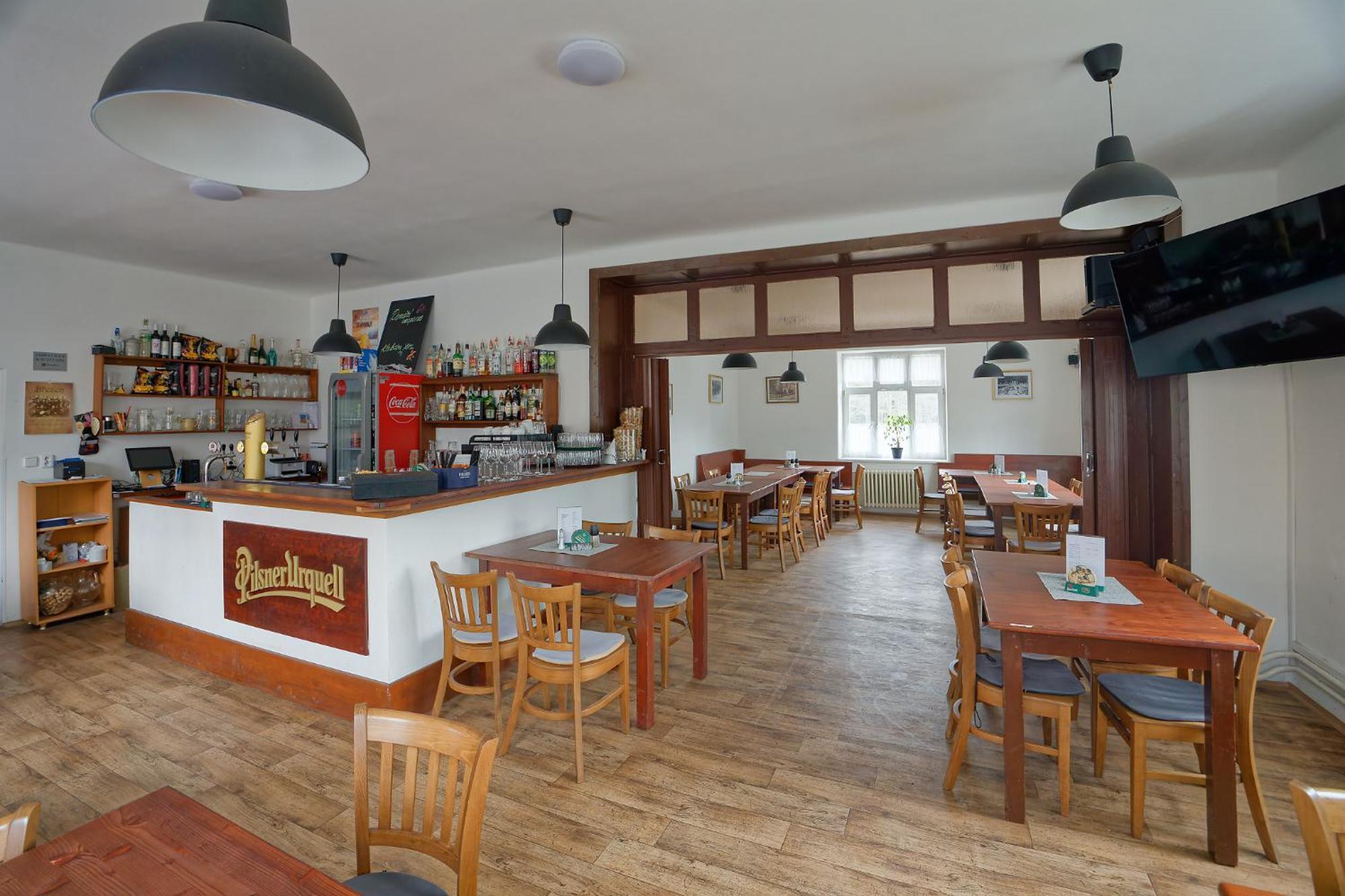 Penzion A Restaurace Na Krizovatce Polevsko Exterior photo